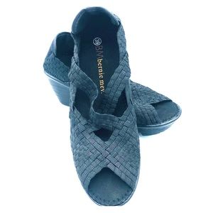Bernie Mev open toe wedges black 9/39